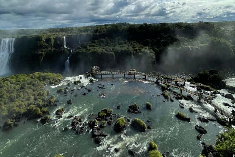 Cataratas do Iguaçu: lados argentino e brasileiro