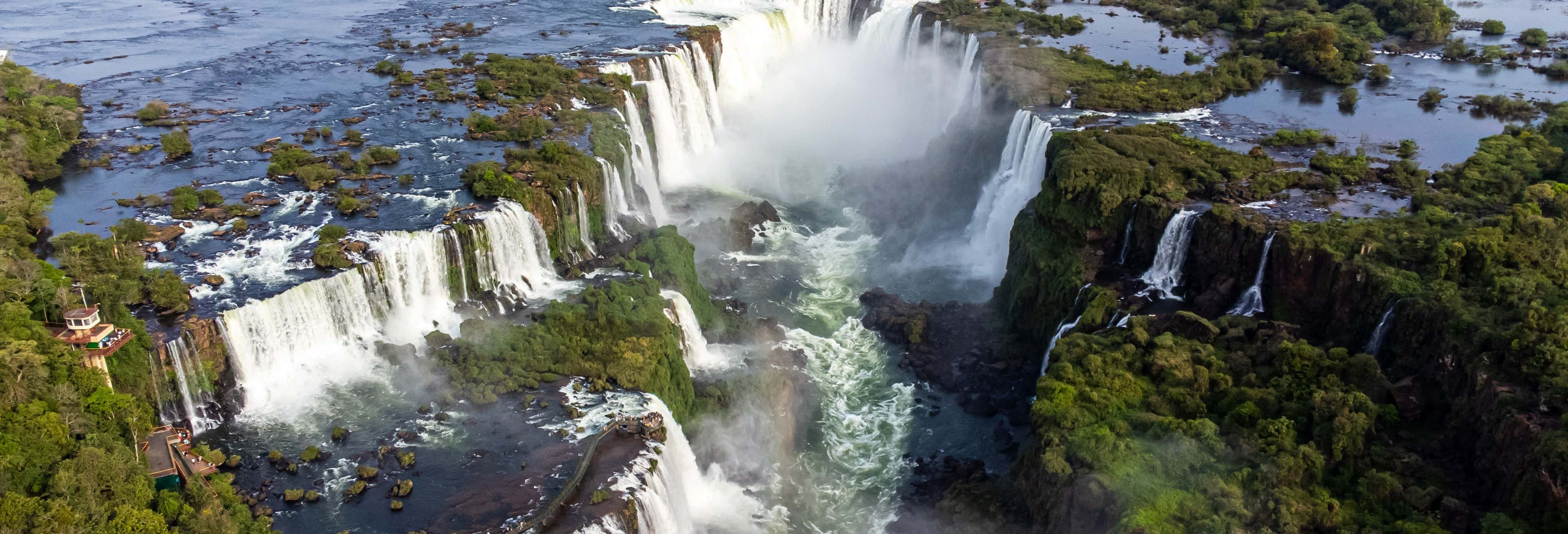 Passeio de helicóptero pelas Cataratas do Iguaçu
